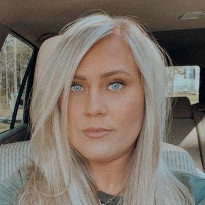 Meet your Posher, Lacey